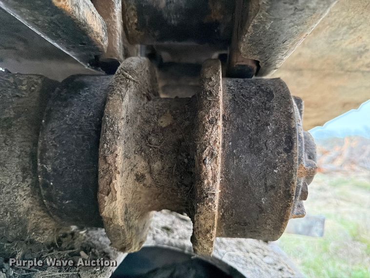 image for item ED5057 2002 Volvo EC360B LC excavator