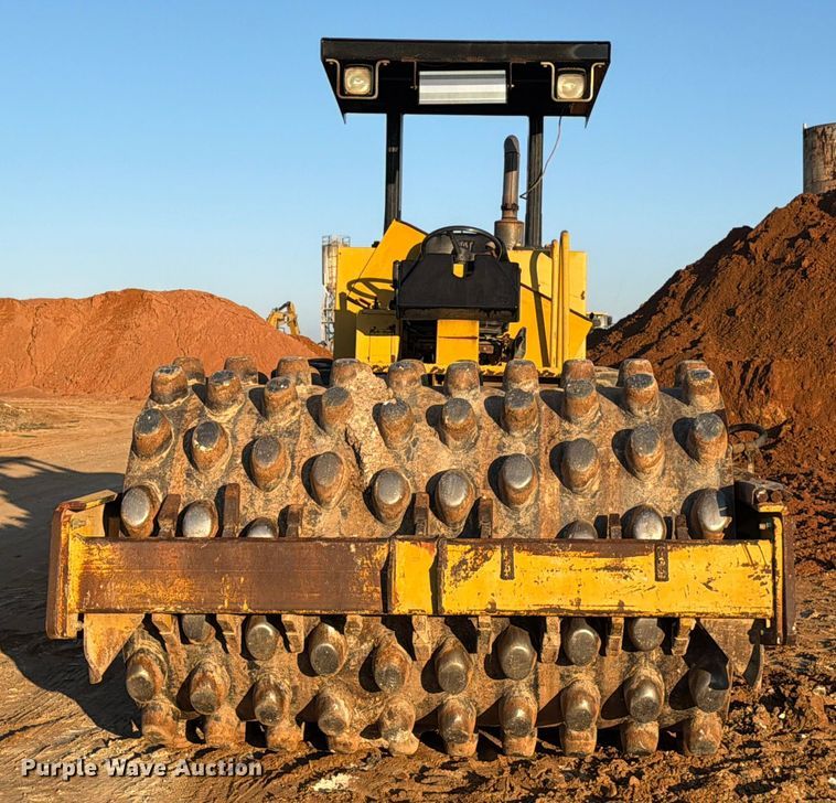 COMPACTADOR 1999 CATERPILLAR CP563C