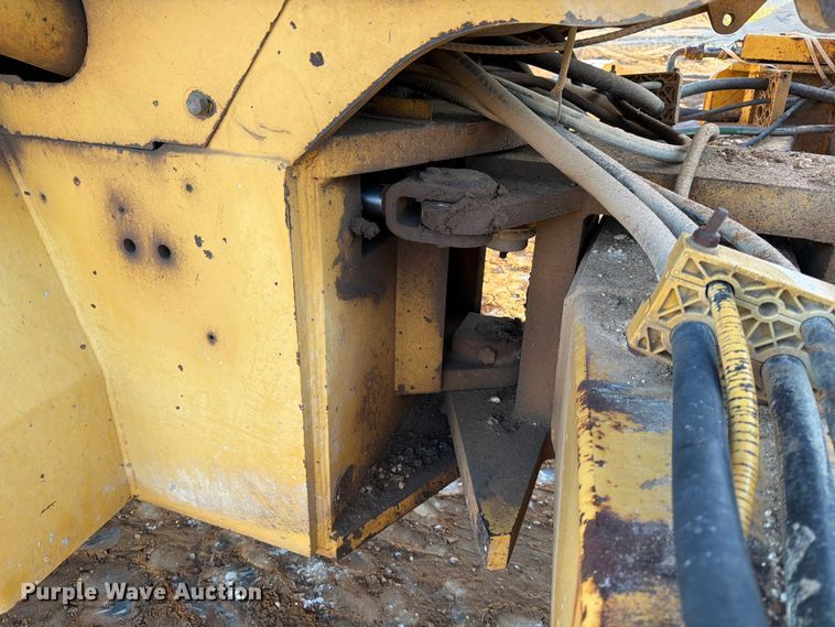 image for item ED5063 1999 Caterpillar CP-563C single drum vibratory roller