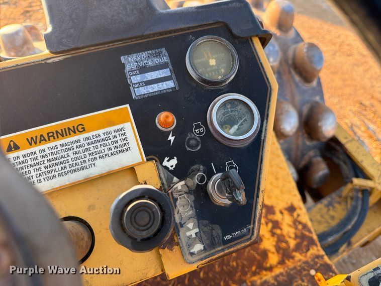 image for item ED5063 1999 Caterpillar CP-563C single drum vibratory roller