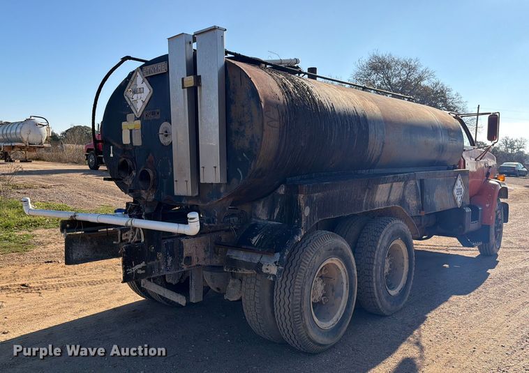 image for item ED5064 1984 Chevrolet Kodiak 70 water truck