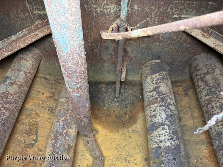 image for item ED5064 1984 Chevrolet Kodiak 70 water truck