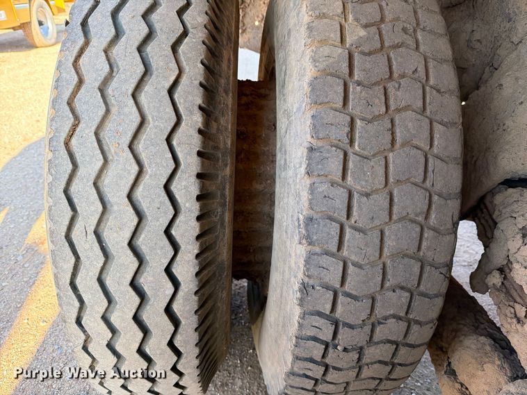 image for item ED5064 1984 Chevrolet Kodiak 70 water truck