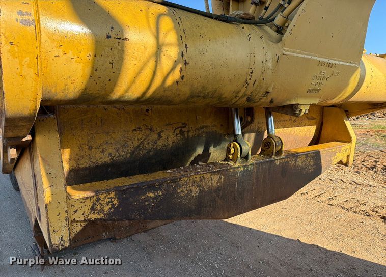 image for item ED5065 1992 Caterpillar 621 conventional scraper 