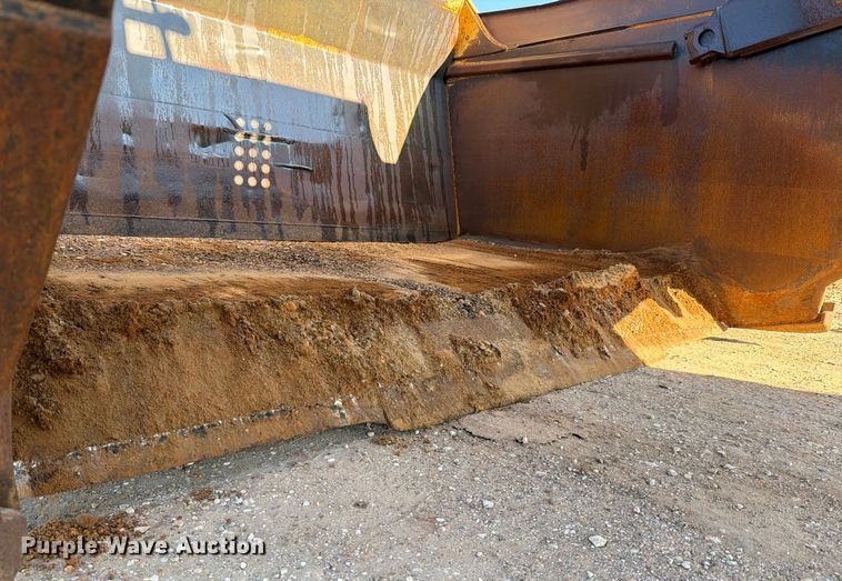 image for item ED5065 1992 Caterpillar 621 conventional scraper 