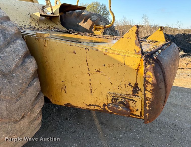 image for item ED5065 1992 Caterpillar 621 conventional scraper 