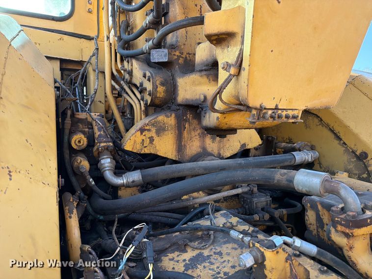 image for item ED5065 1992 Caterpillar 621 conventional scraper 