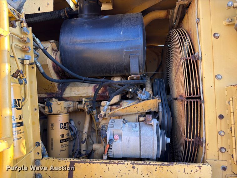 image for item ED5065 1992 Caterpillar 621 conventional scraper 