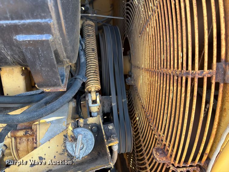 image for item ED5065 1992 Caterpillar 621 conventional scraper 