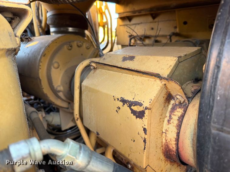 image for item ED5065 1992 Caterpillar 621 conventional scraper 