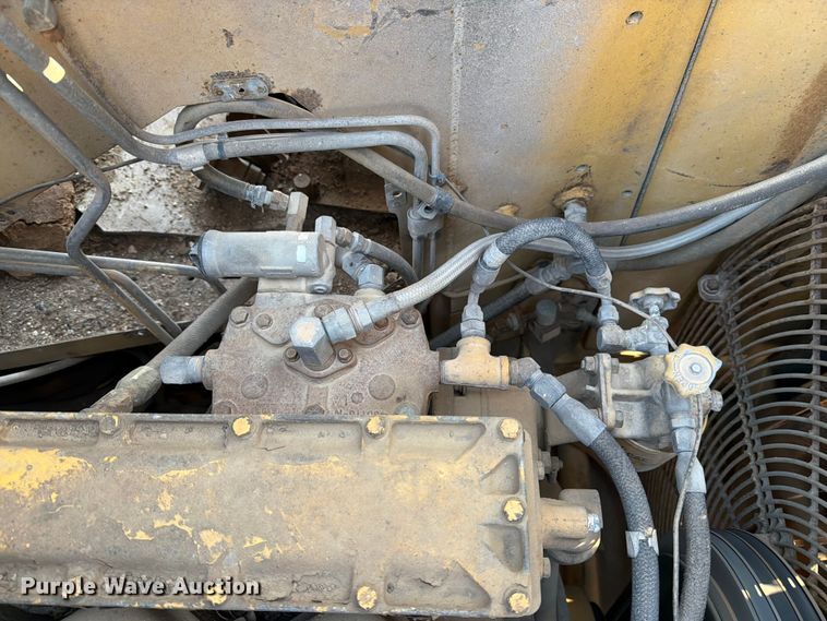 image for item ED5065 1992 Caterpillar 621 conventional scraper 