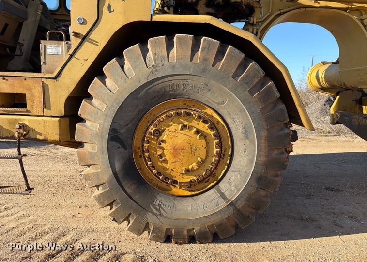 image for item ED5065 1992 Caterpillar 621 conventional scraper 