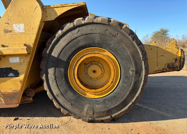 image for item ED5065 1992 Caterpillar 621 conventional scraper 