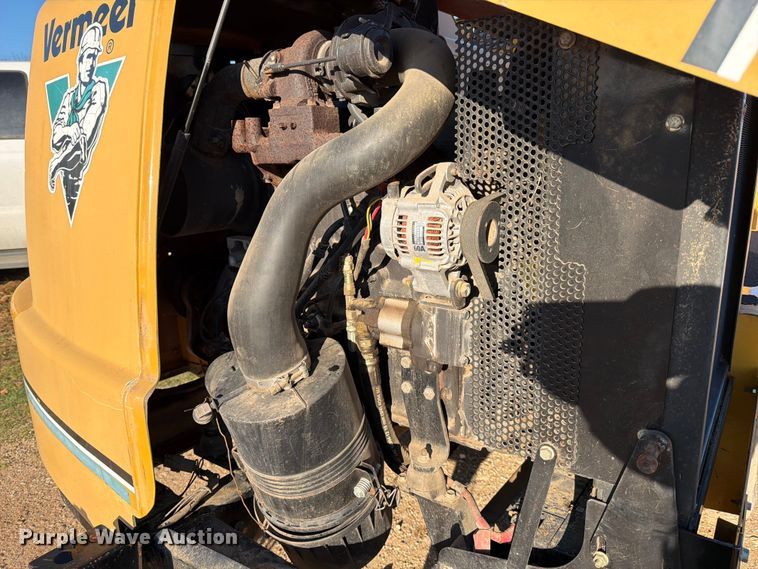 image for item ED5066 2005 Vermeer BC1000XL wood chipper