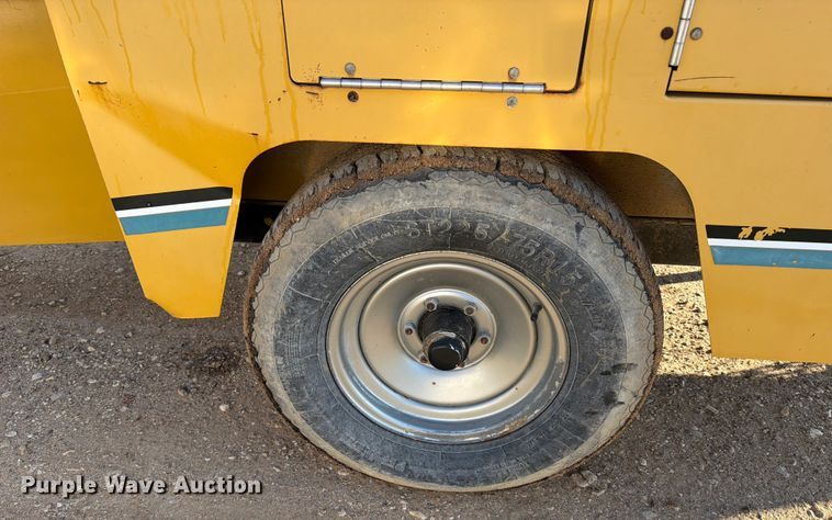 image for item ED5066 2005 Vermeer BC1000XL wood chipper