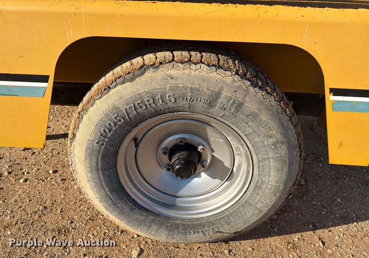 image for item ED5066 2005 Vermeer BC1000XL wood chipper