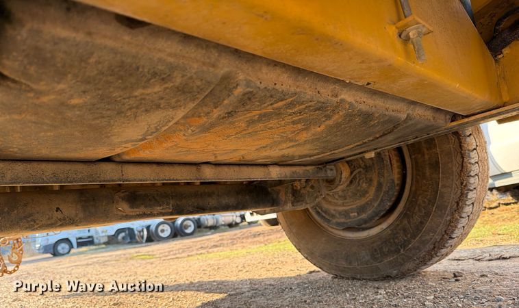 image for item ED5066 2005 Vermeer BC1000XL wood chipper