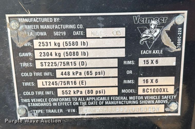 image for item ED5066 2005 Vermeer BC1000XL wood chipper