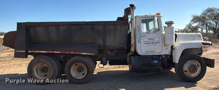image for item ED5067 1984 Mack R600K dump truck