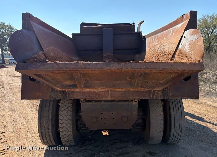 image for item ED5067 1984 Mack R600K dump truck