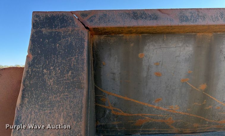 image for item ED5067 1984 Mack R600K dump truck