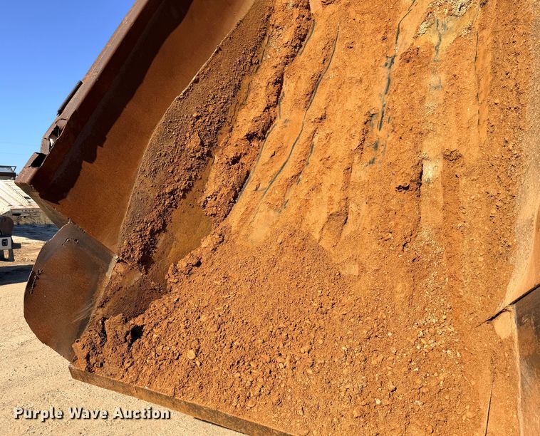 image for item ED5067 1984 Mack R600K dump truck