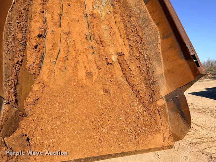 image for item ED5067 1984 Mack R600K dump truck