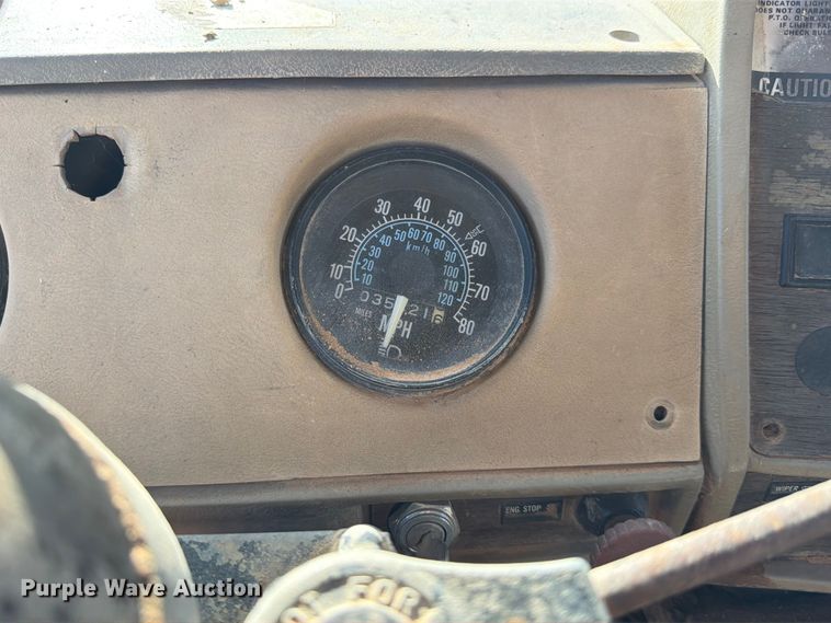 image for item ED5067 1984 Mack R600K dump truck