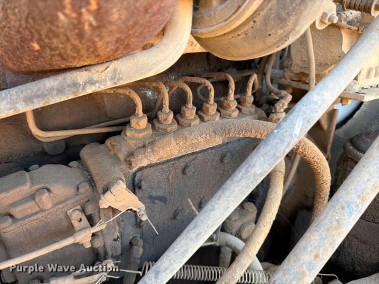 image for item ED5067 1984 Mack R600K dump truck