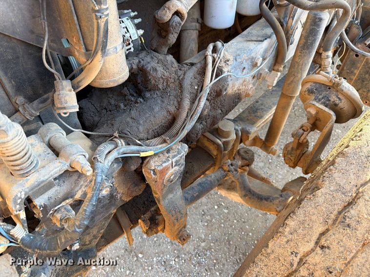 image for item ED5067 1984 Mack R600K dump truck