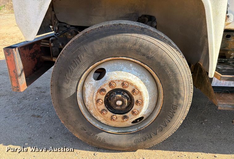 image for item ED5067 1984 Mack R600K dump truck