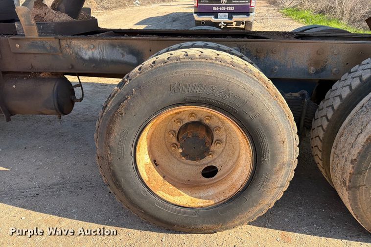 image for item ED5067 1984 Mack R600K dump truck