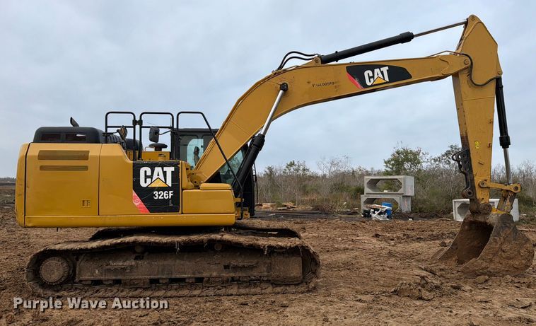 image for item ED5069 2015 Caterpillar 326F L excavator