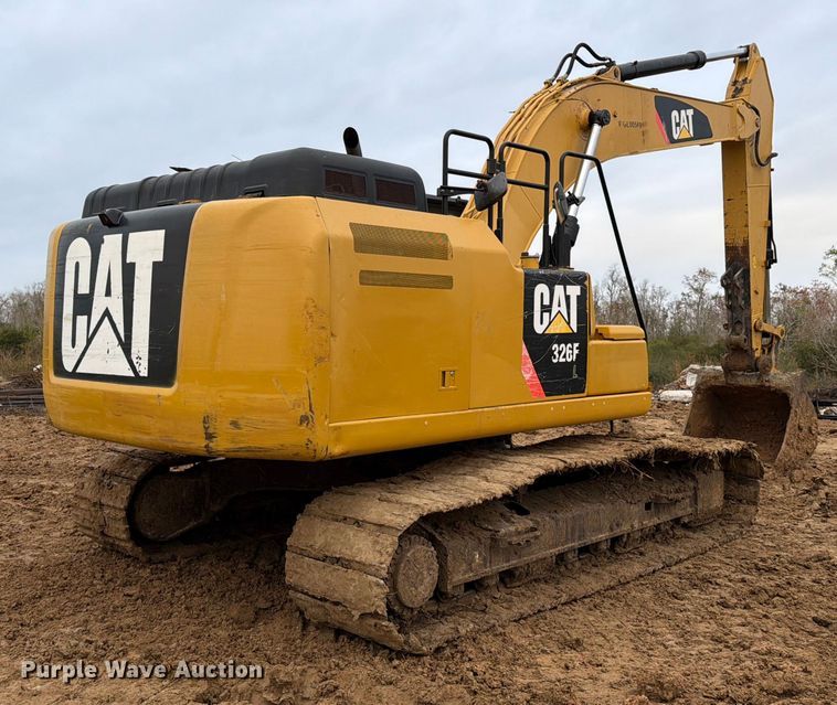 image for item ED5069 2015 Caterpillar 326F L excavator