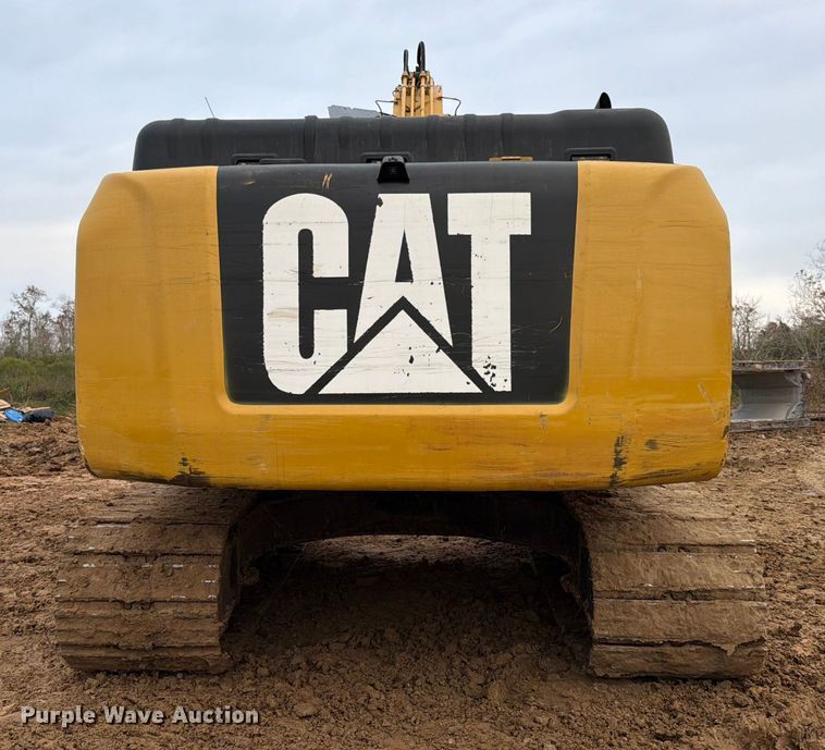 image for item ED5069 2015 Caterpillar 326F L excavator