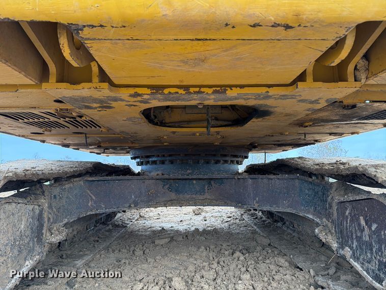 image for item ED5069 2015 Caterpillar 326F L excavator