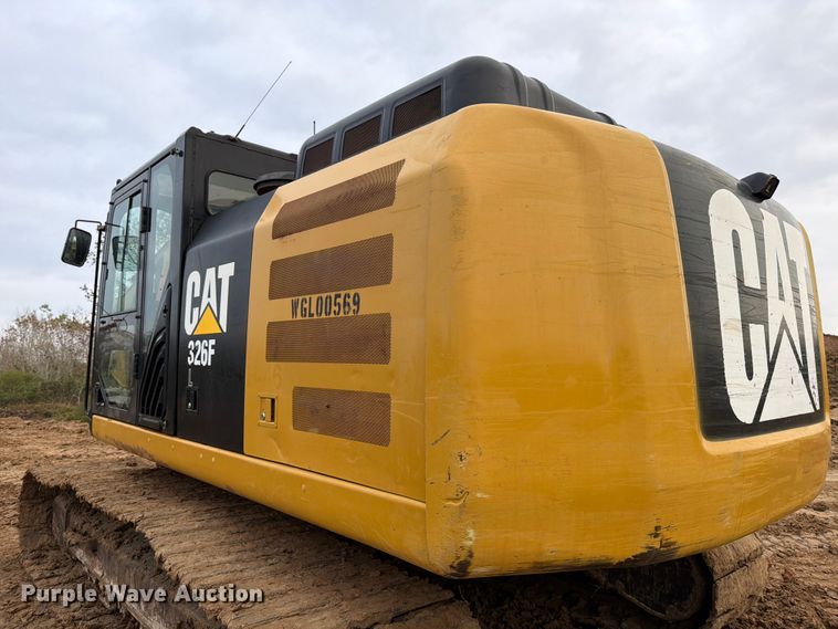 image for item ED5069 2015 Caterpillar 326F L excavator