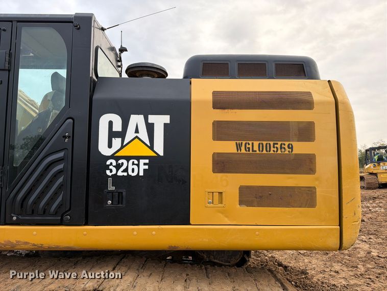 image for item ED5069 2015 Caterpillar 326F L excavator