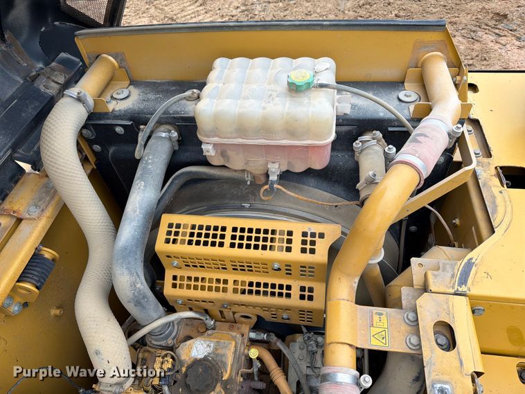 image for item ED5069 2015 Caterpillar 326F L excavator