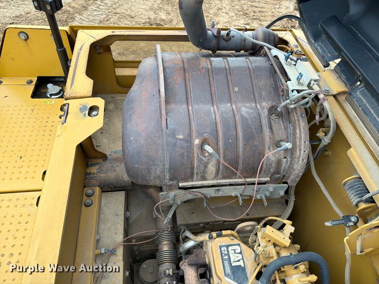 image for item ED5069 2015 Caterpillar 326F L excavator