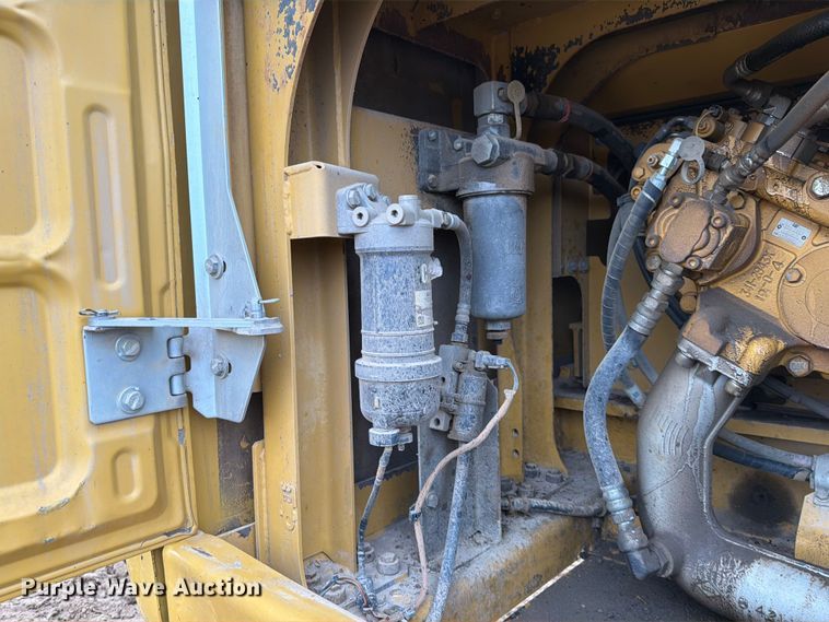 image for item ED5069 2015 Caterpillar 326F L excavator