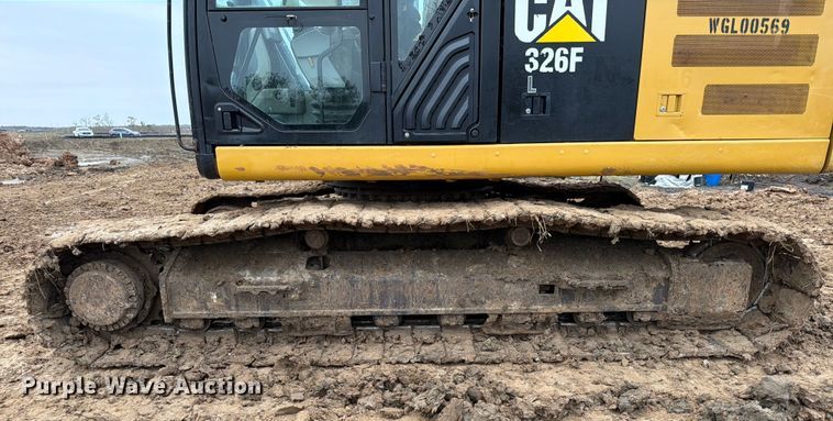 image for item ED5069 2015 Caterpillar 326F L excavator