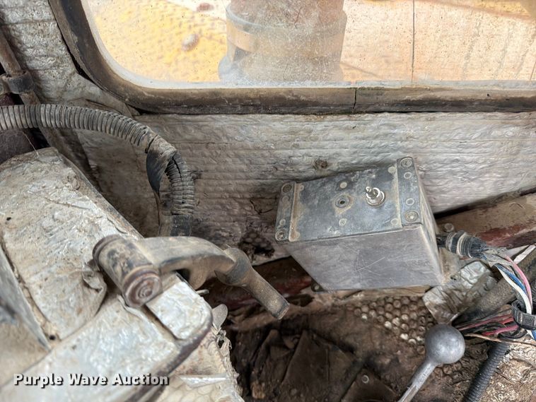 image for item ED5070 1990 Tesmec TRS1000 trencher