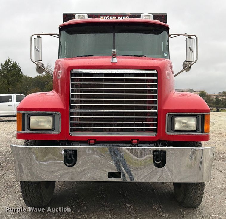 image for item ED5071 2008 Mack CHU613 dump truck