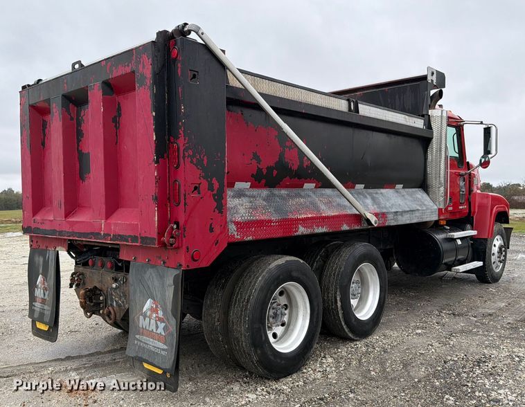 image for item ED5071 2008 Mack CHU613 dump truck