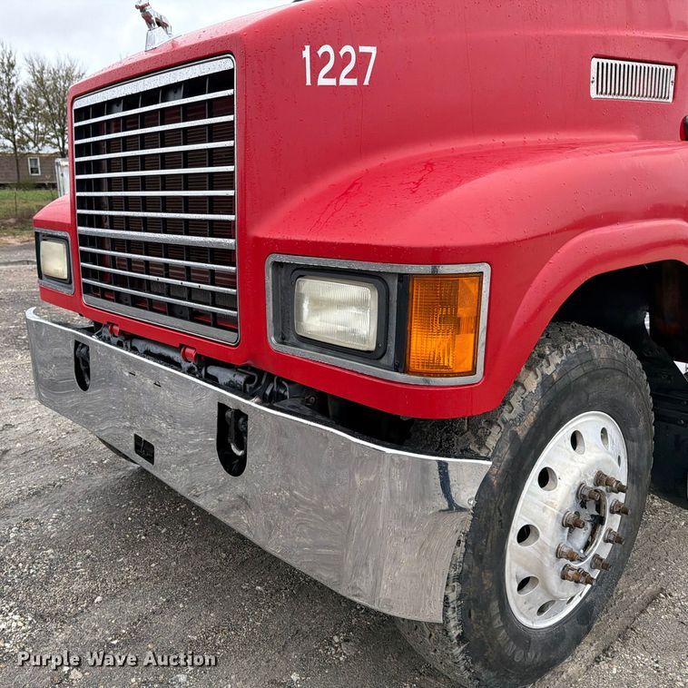 image for item ED5071 2008 Mack CHU613 dump truck