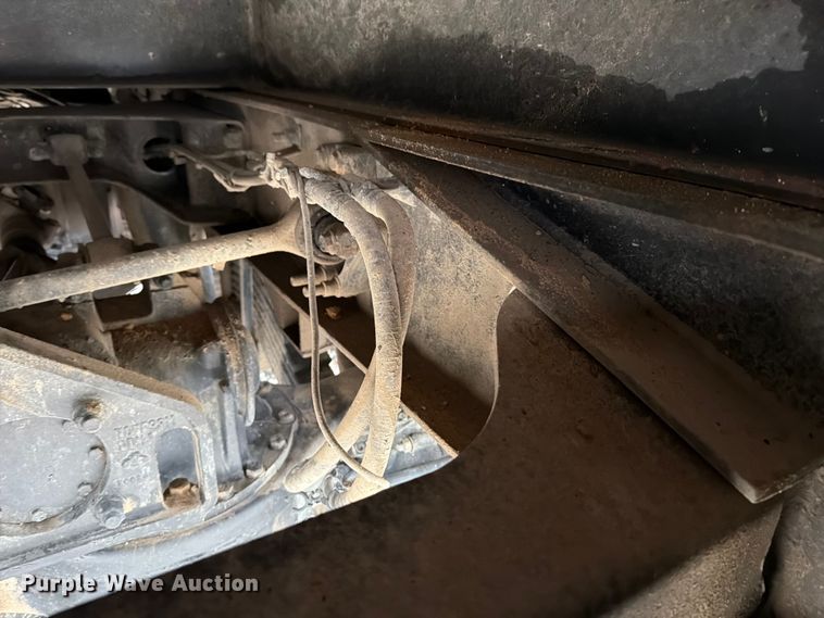 image for item ED5071 2008 Mack CHU613 dump truck