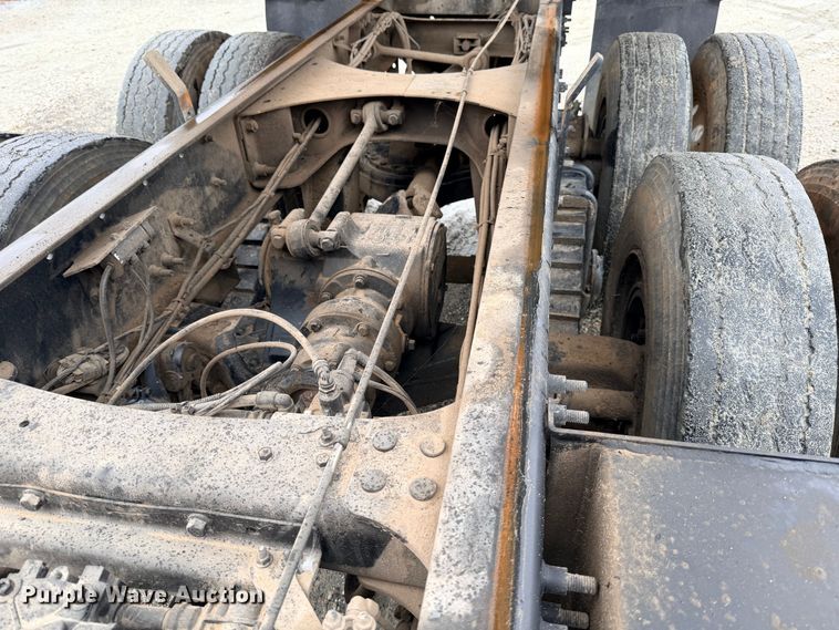 image for item ED5071 2008 Mack CHU613 dump truck