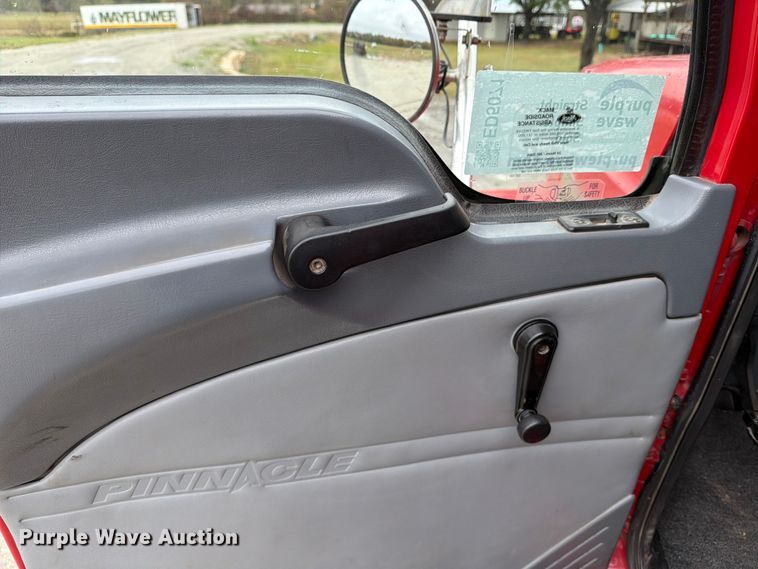 image for item ED5071 2008 Mack CHU613 dump truck