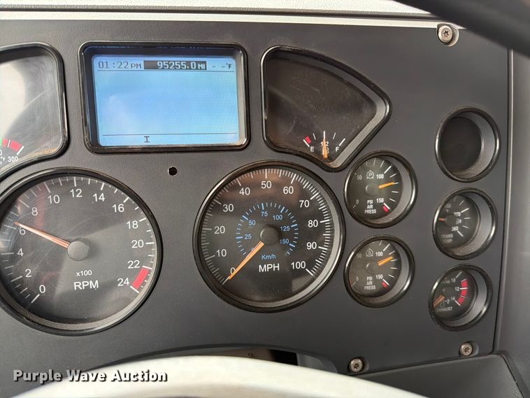 image for item ED5071 2008 Mack CHU613 dump truck